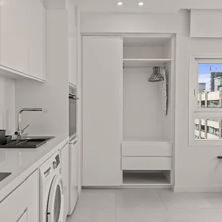 Phaedrus Living: Seaside Residences 05 公寓 利马索尔